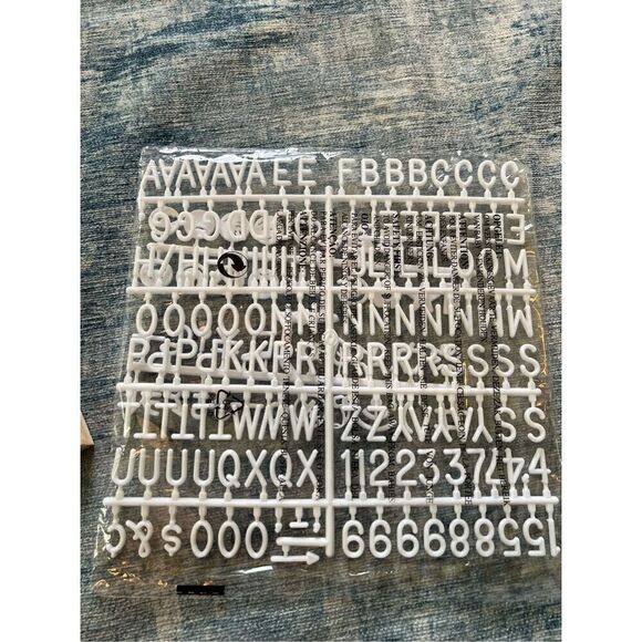 Felt Letter Board Sign 10 x 10 - Picture 3 of 5